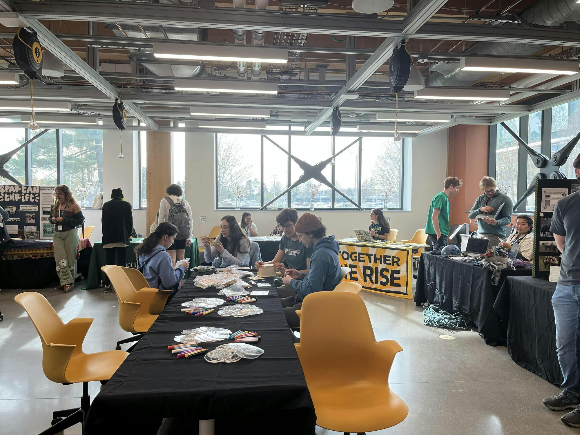 <p>Students and staff gather at ASMSU and UAB's sustainability fair on Thursday, April 20, two days before Earth Day. </p>
