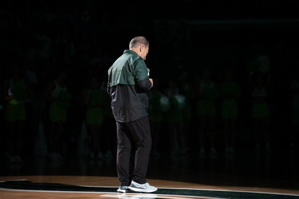 <p>Coach Tom Izzo gives a speech at midnight madness 2022.</p>
