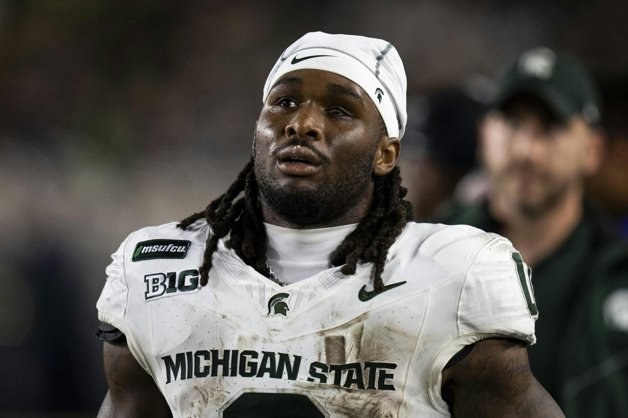 <p>Michigan State redshirt senior running back Cam Edwards (0) watches play from the sideline during a game at Notre Dame Stadium in South Bend, Ind., on Sept. 19, 2026.</p>
