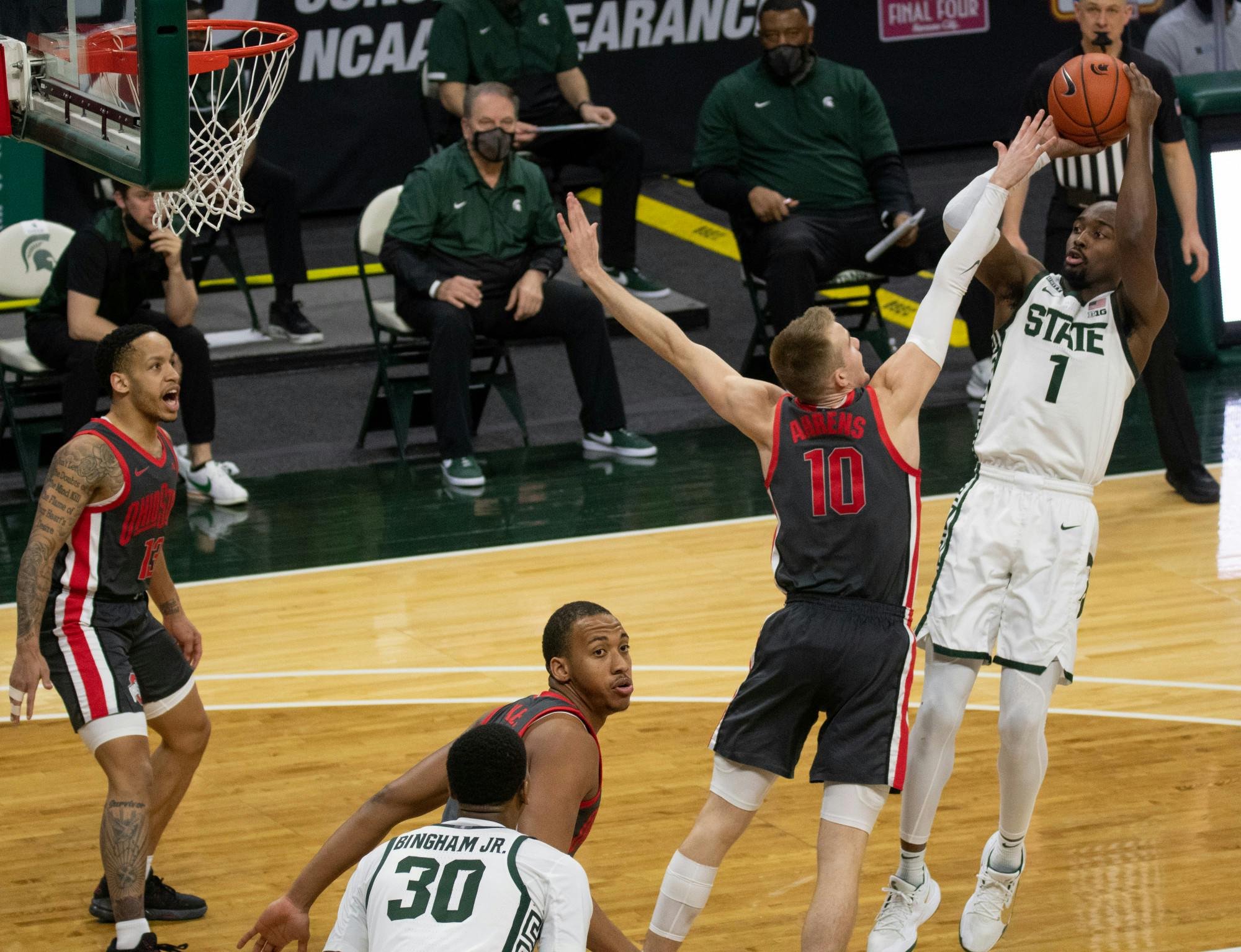 <p>MSU&#x27;s Joshua Langford (1) takes a shot in a game against OSU on Feb. 25, 2021.</p>