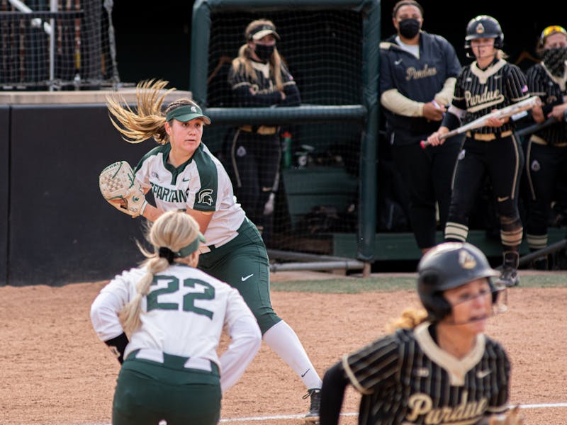 MSU softball returns to Secchia and split doubleheader against Purdue