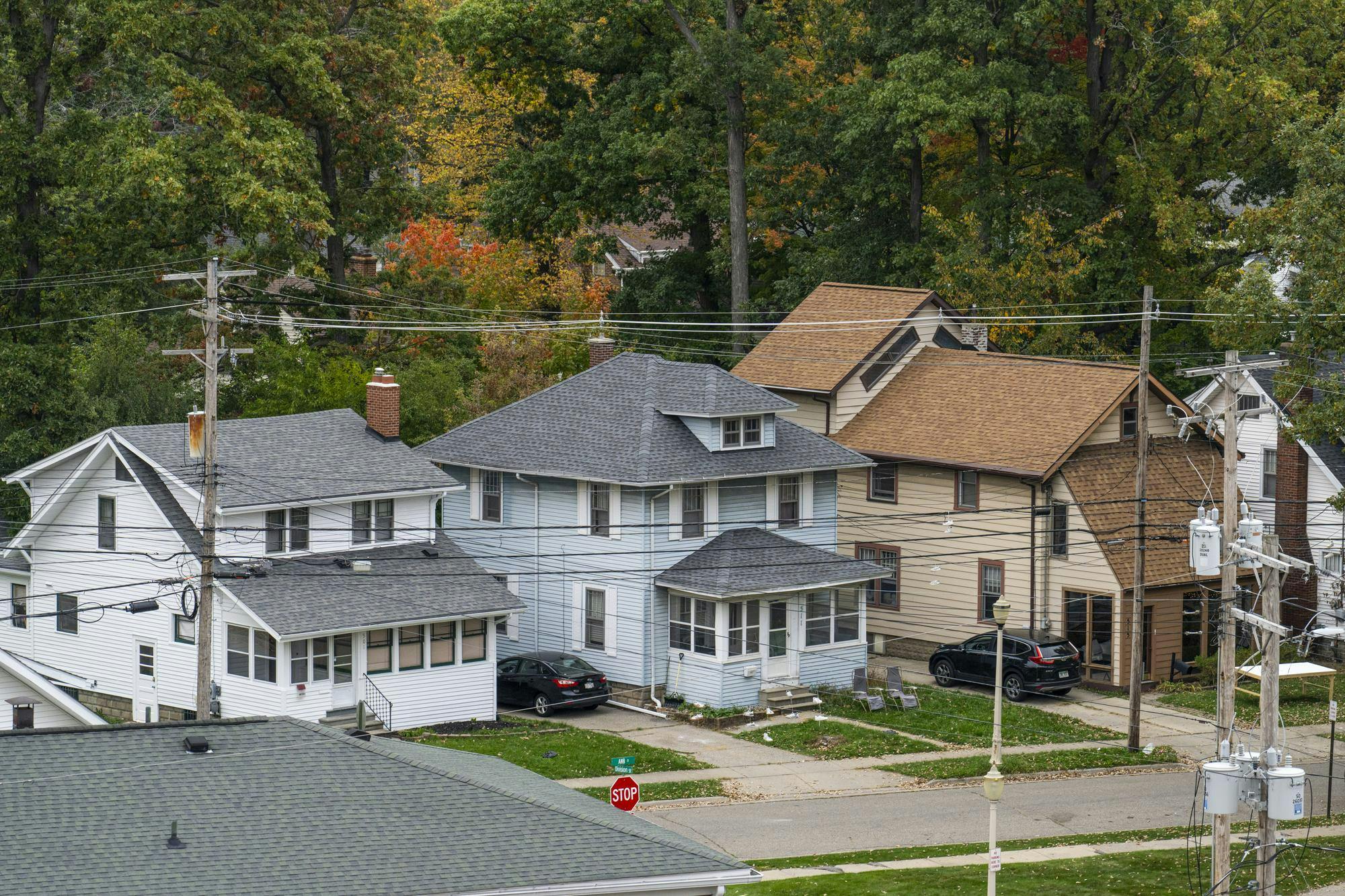 <p>Off campus housing on Ann Street just north of Albert Avenue hosts Michigan State students in East Lansing, Mich., on Sunday, Oct. 11, 2026.</p>