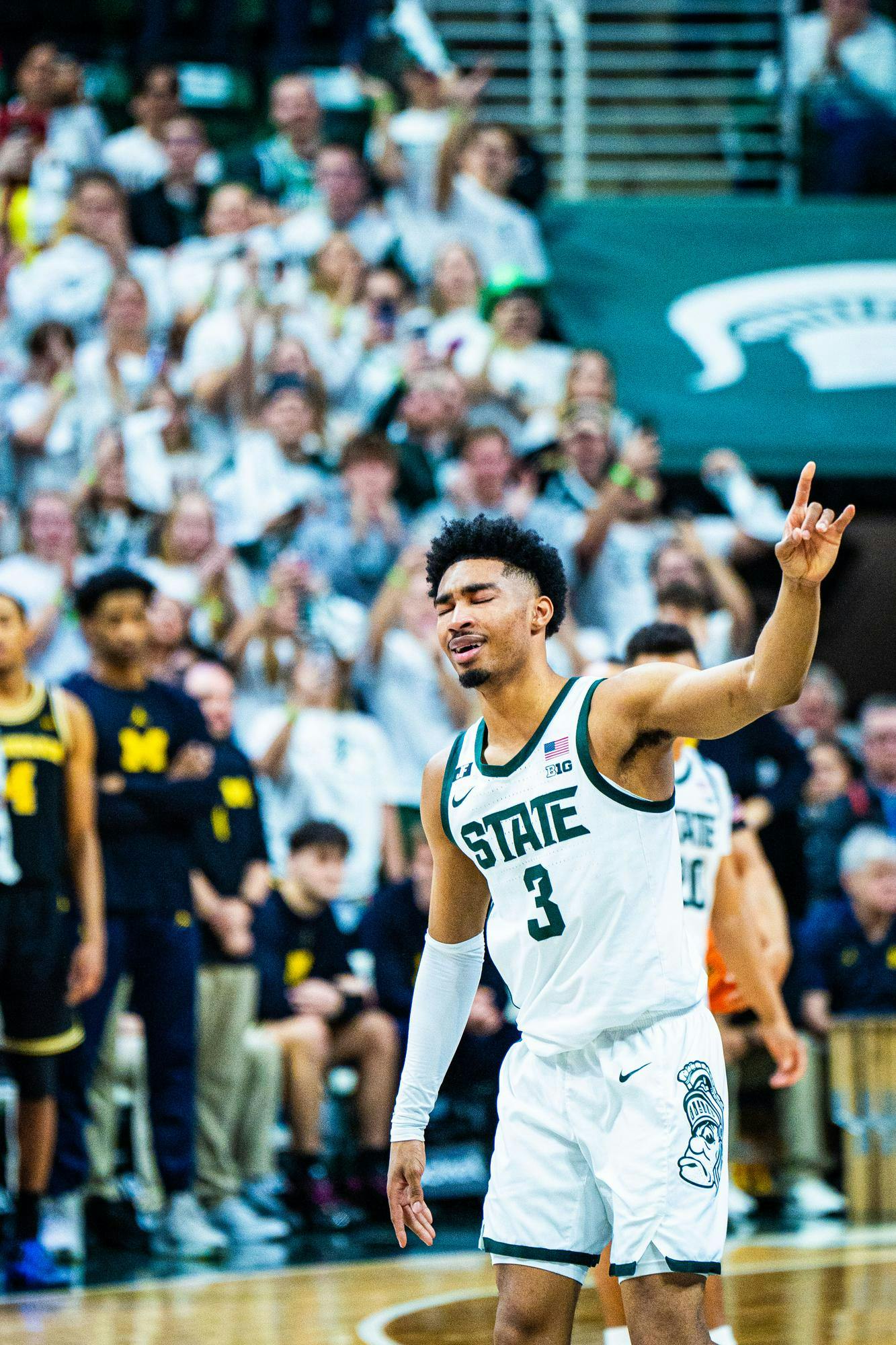 030925-msu-v-mich-mw-020