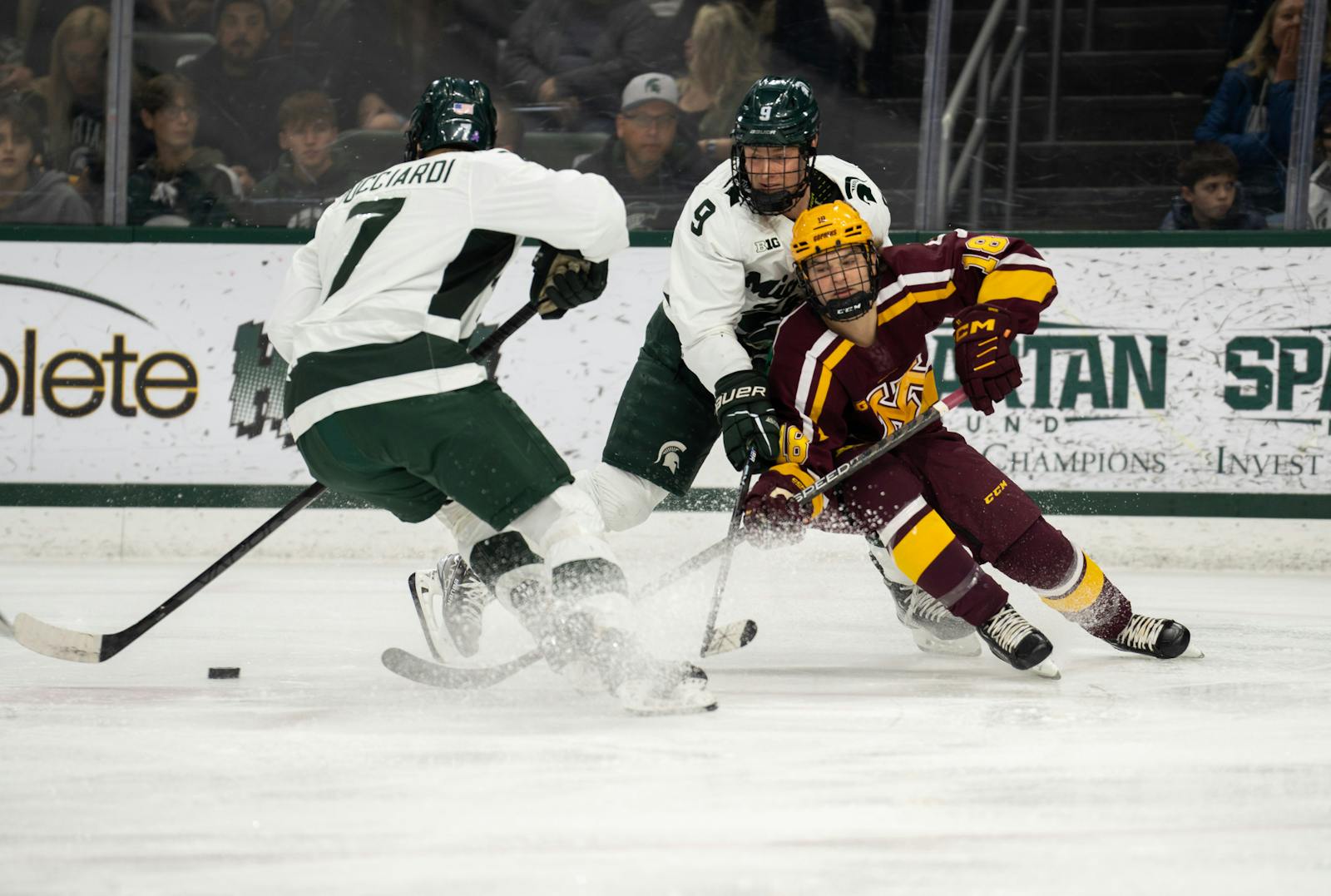 Gophers forward Matthew Knies discusses playing hockey in Arizona
