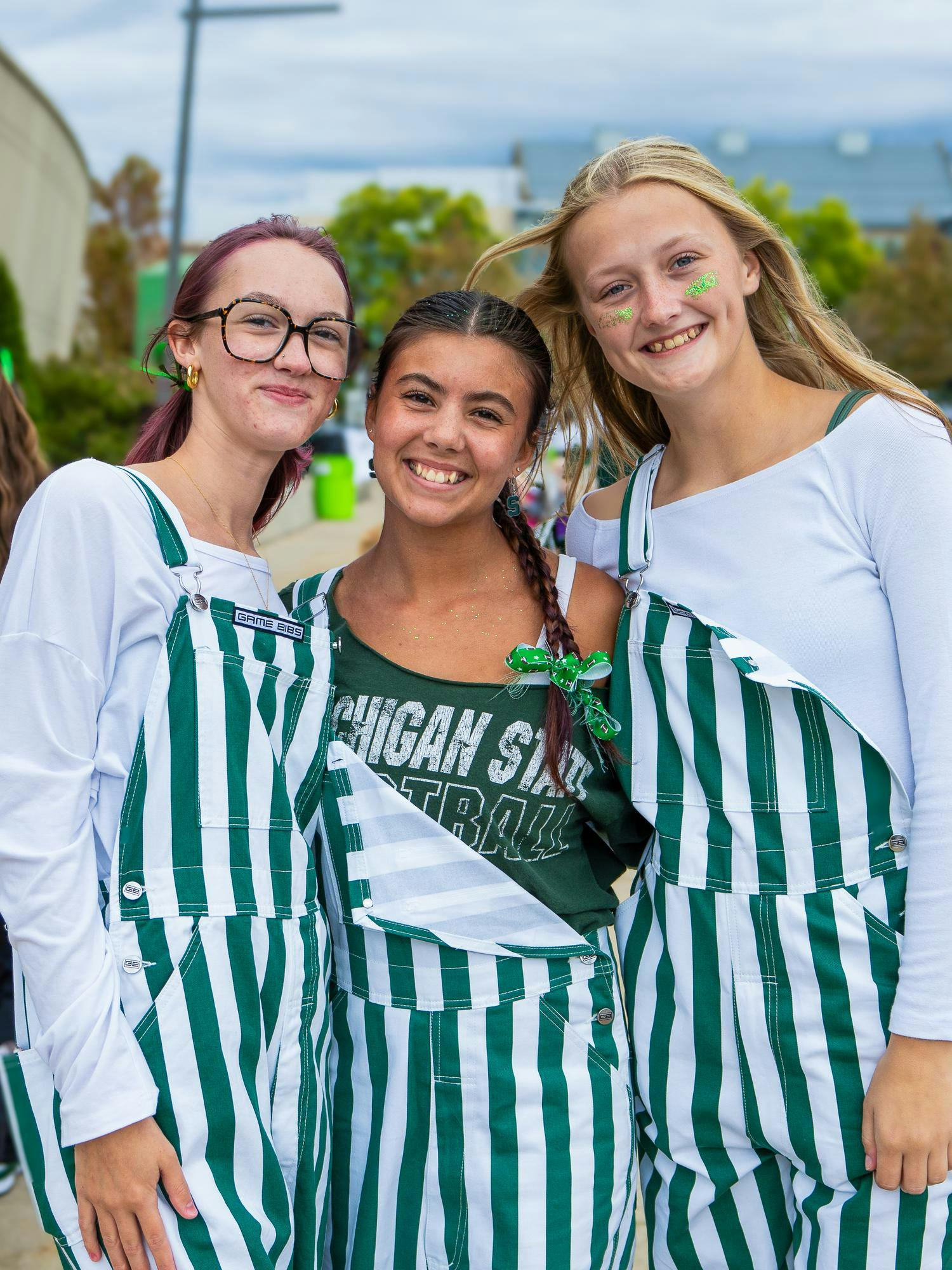 20250906-socialmediaoutfitsgameday-jj-3