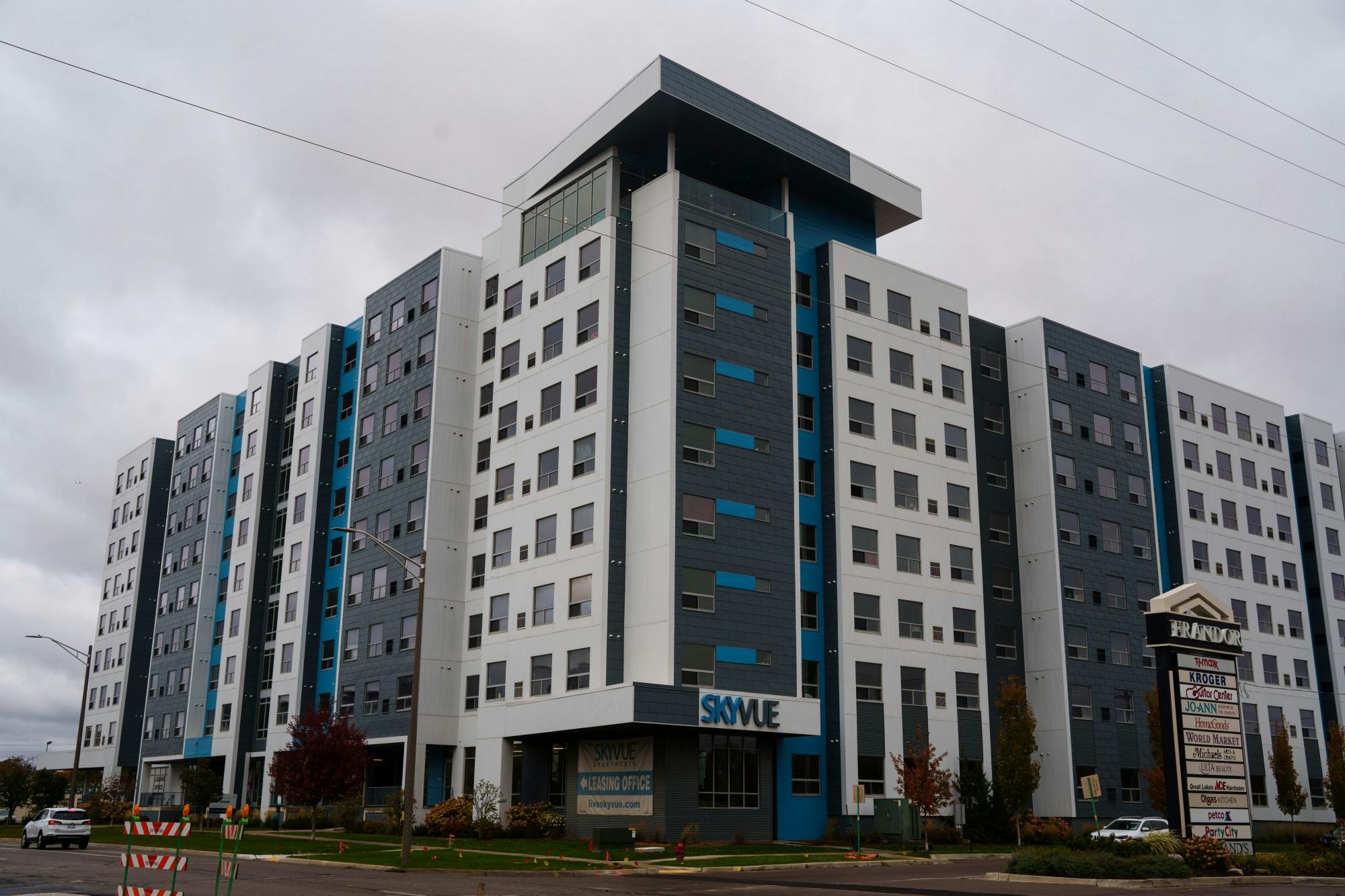 Skyvue apartment complex, located at 3165 E Michigan Ave. Photographed on Oct. 19, 2022.