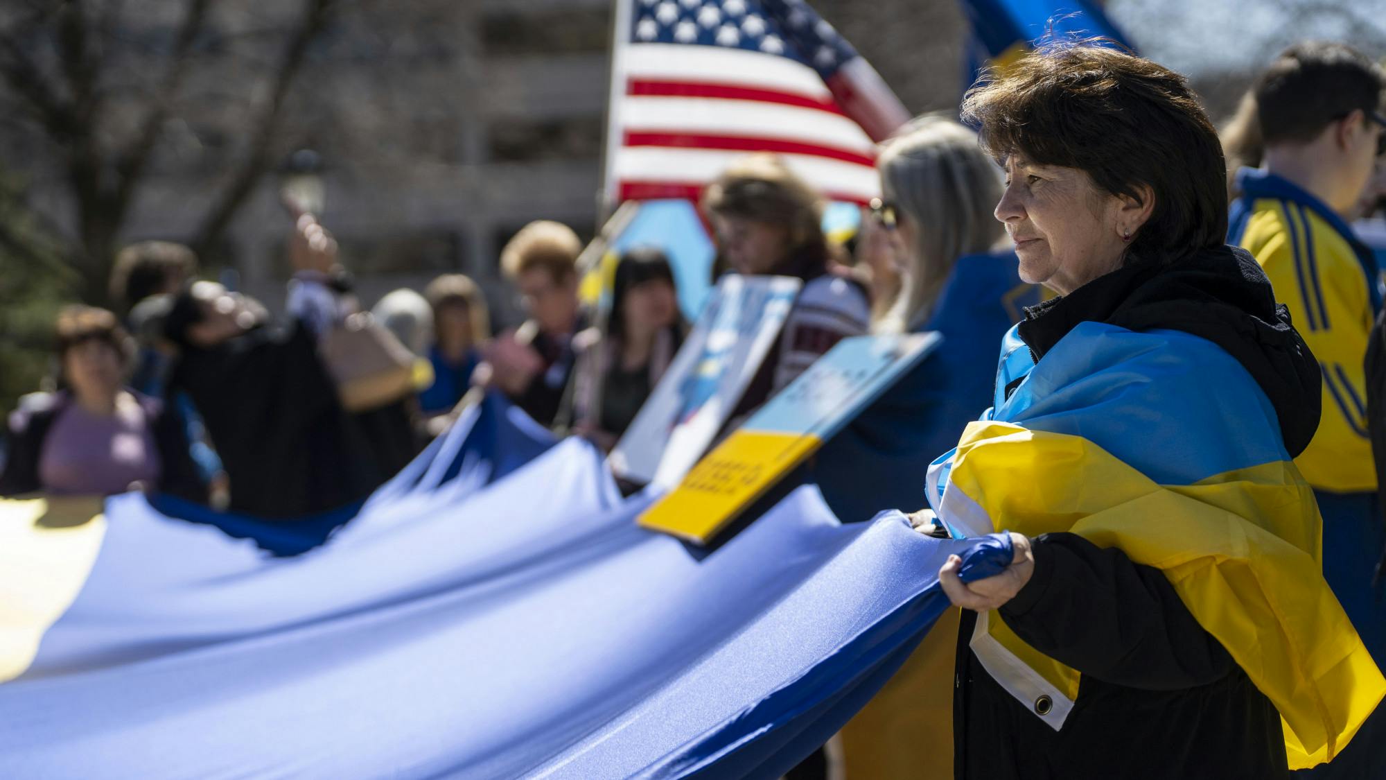 cat-standwithukraine-lansing-3