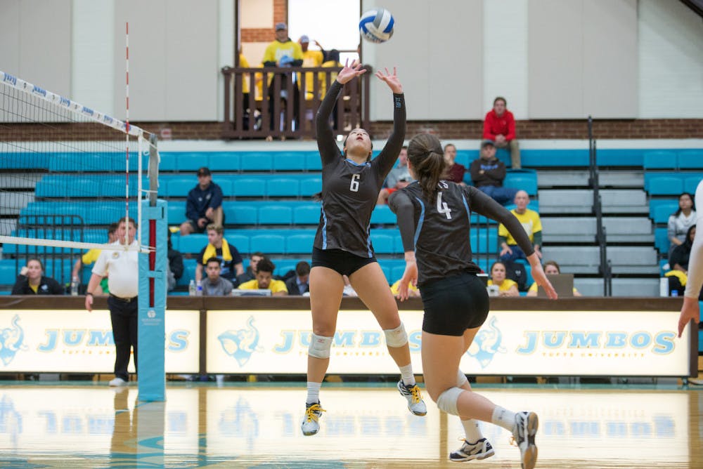 2016-10-29-VBall-vs-Conn-165954