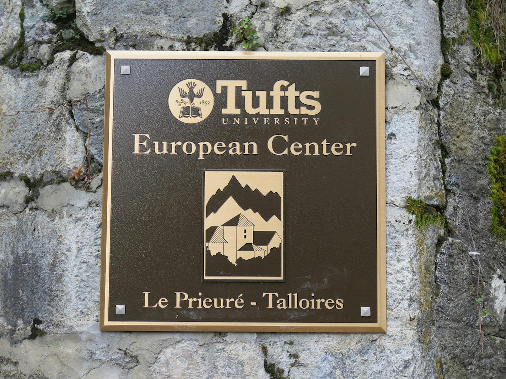 1600px-Centre_europeen_de_la_Tufts_University_Talloires