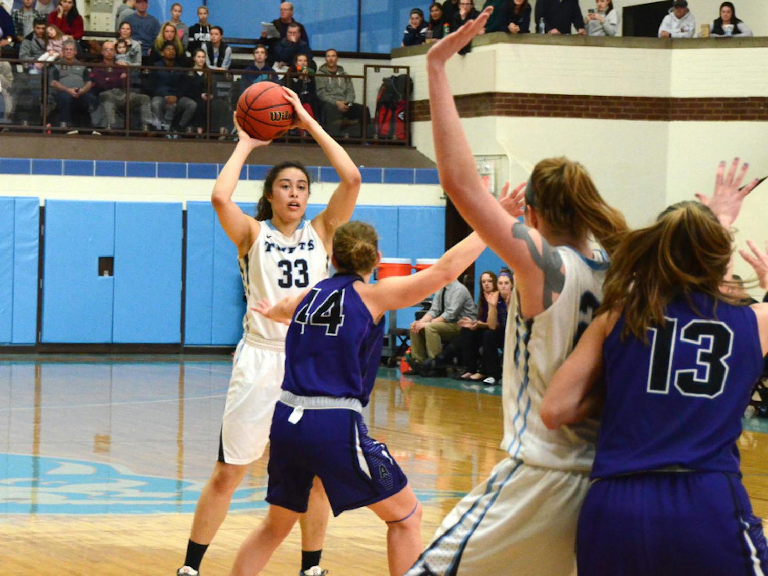 2016-2-28-WBBall-game-against-Amherst04