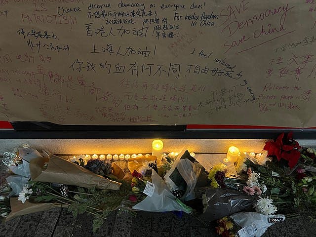 LSE_protest_against_zero-Covid_policy_Friday_2_December_2022