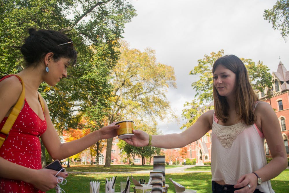 2014-10-15-Yogurt-Giveaway-016