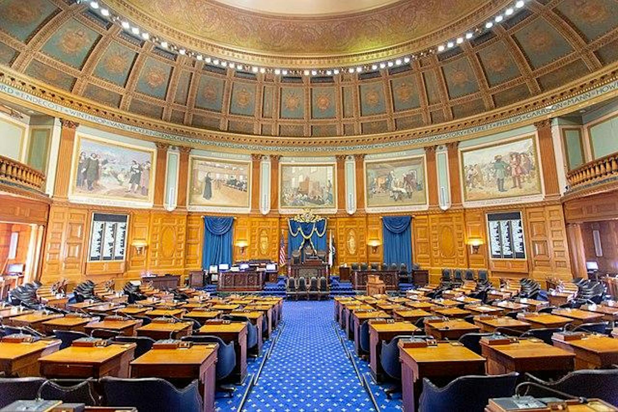 640px-Massachusetts_House_of_Representatives_01.jpg