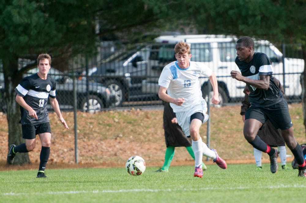 2015-10-31-MSoccer-vs-Bowdoin-9626