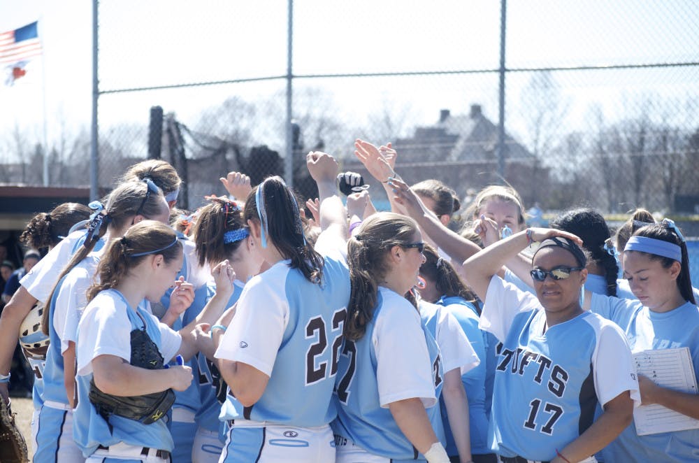 2014-04-12-Softball-v.-TrinityDSC_5816-1
