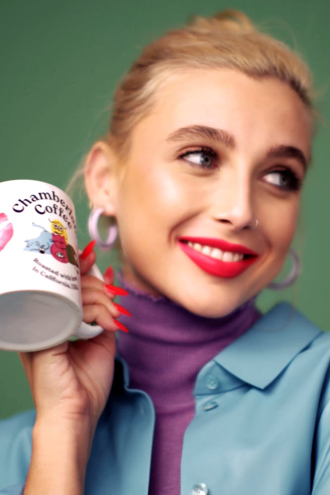Emma_Chamberlain_for_Chamberlain_Coffee_2020_2