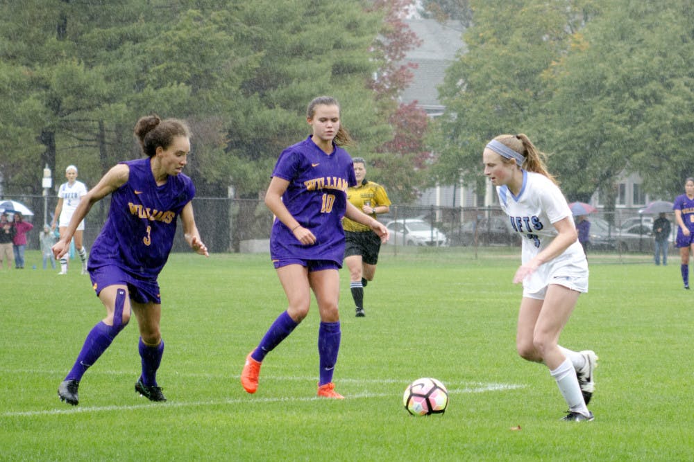 2016-Oct-22-Womens-Soccer074