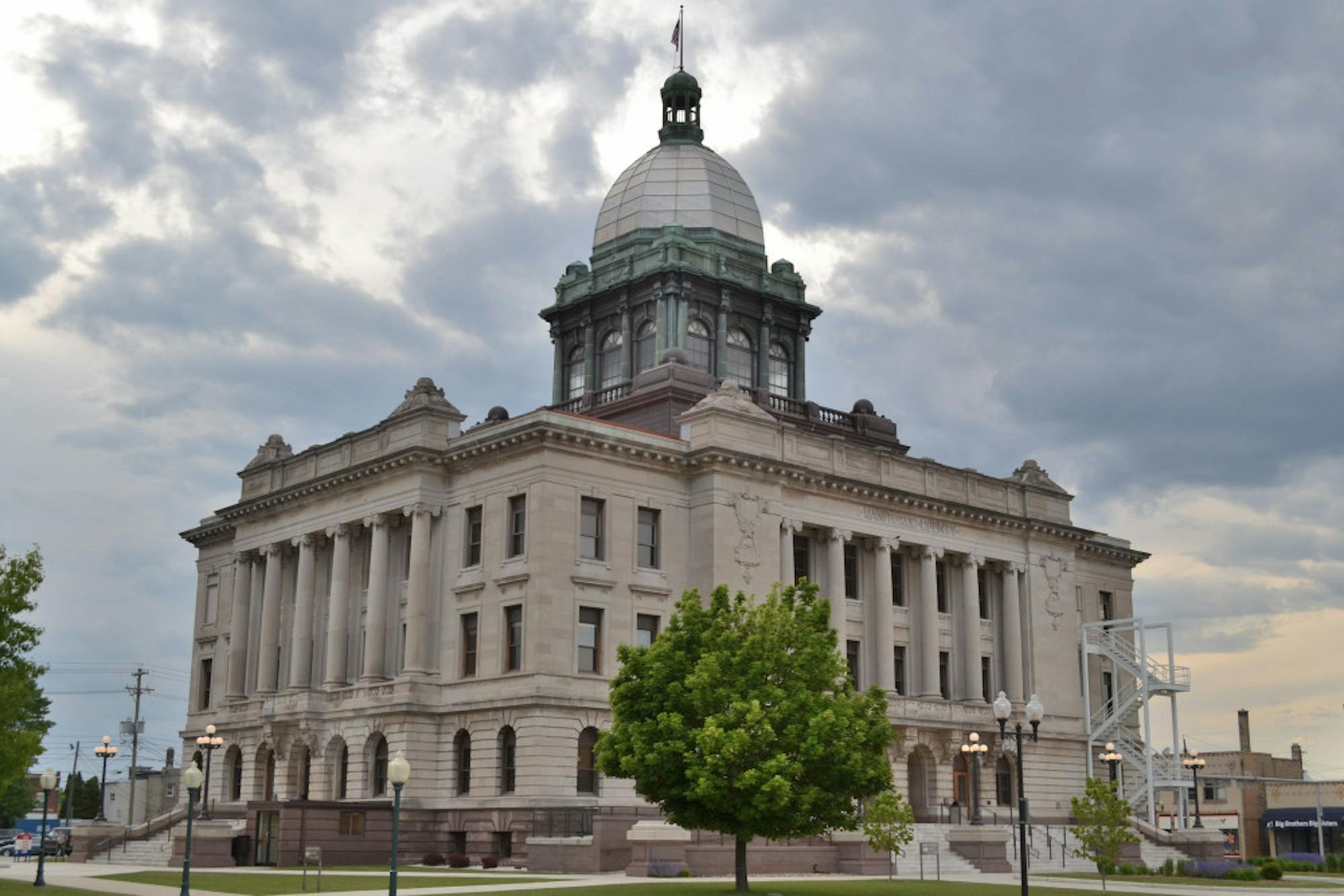 Manitowoc_County_Courthouse