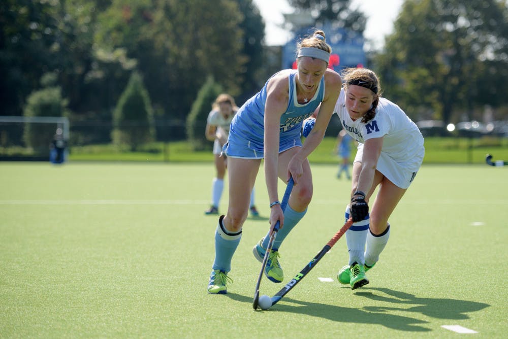 2017-10-07-4019-Field-Hockey-vs-Middlebury-0157