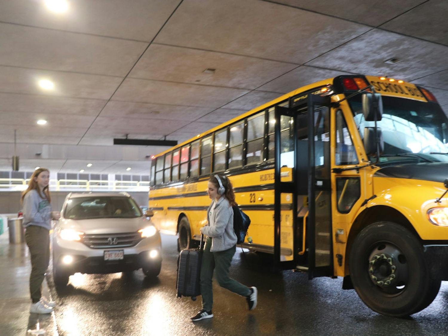 airportCOVID19moveout