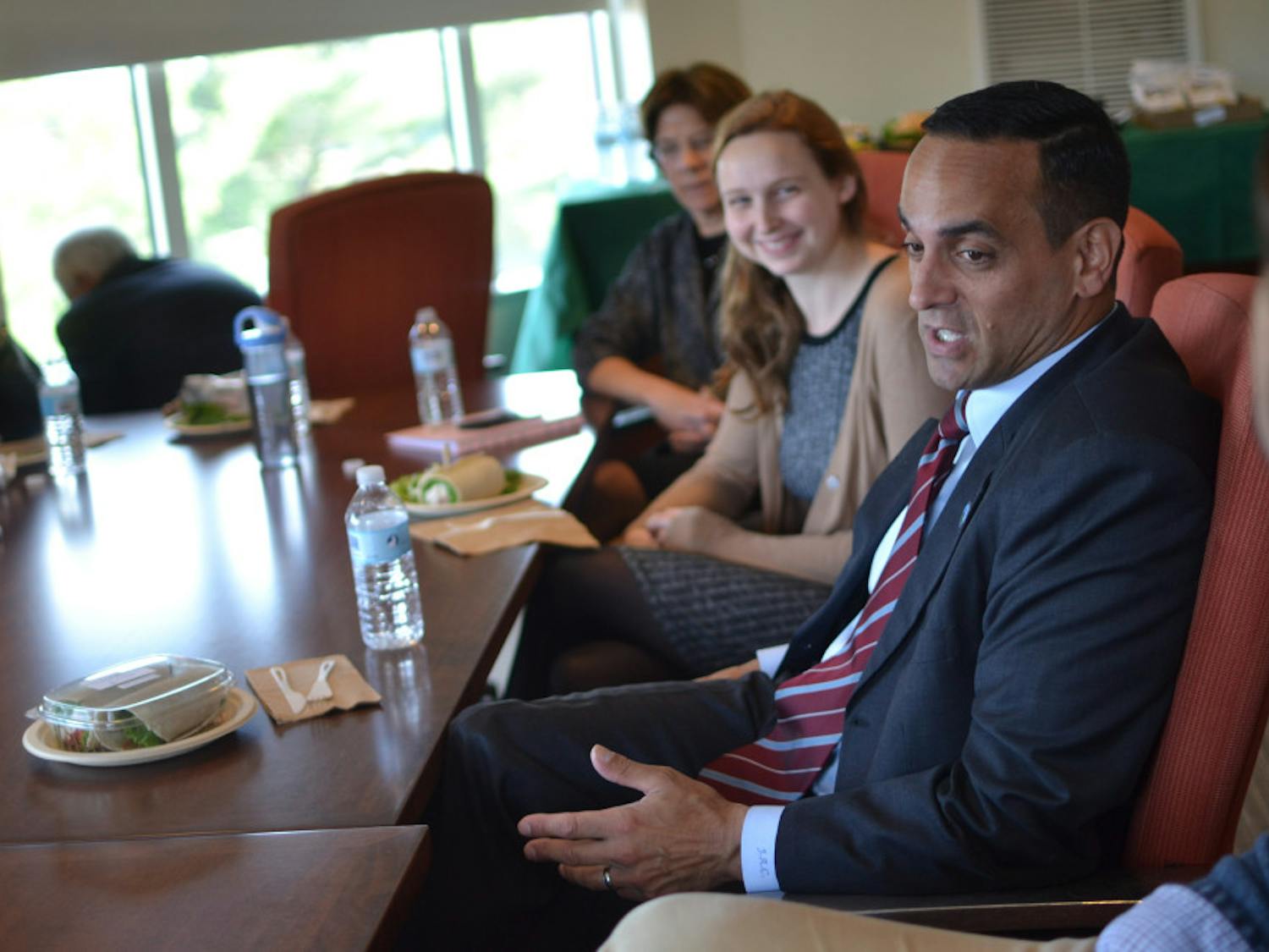 2015-11-02-Mayor-Conference3589