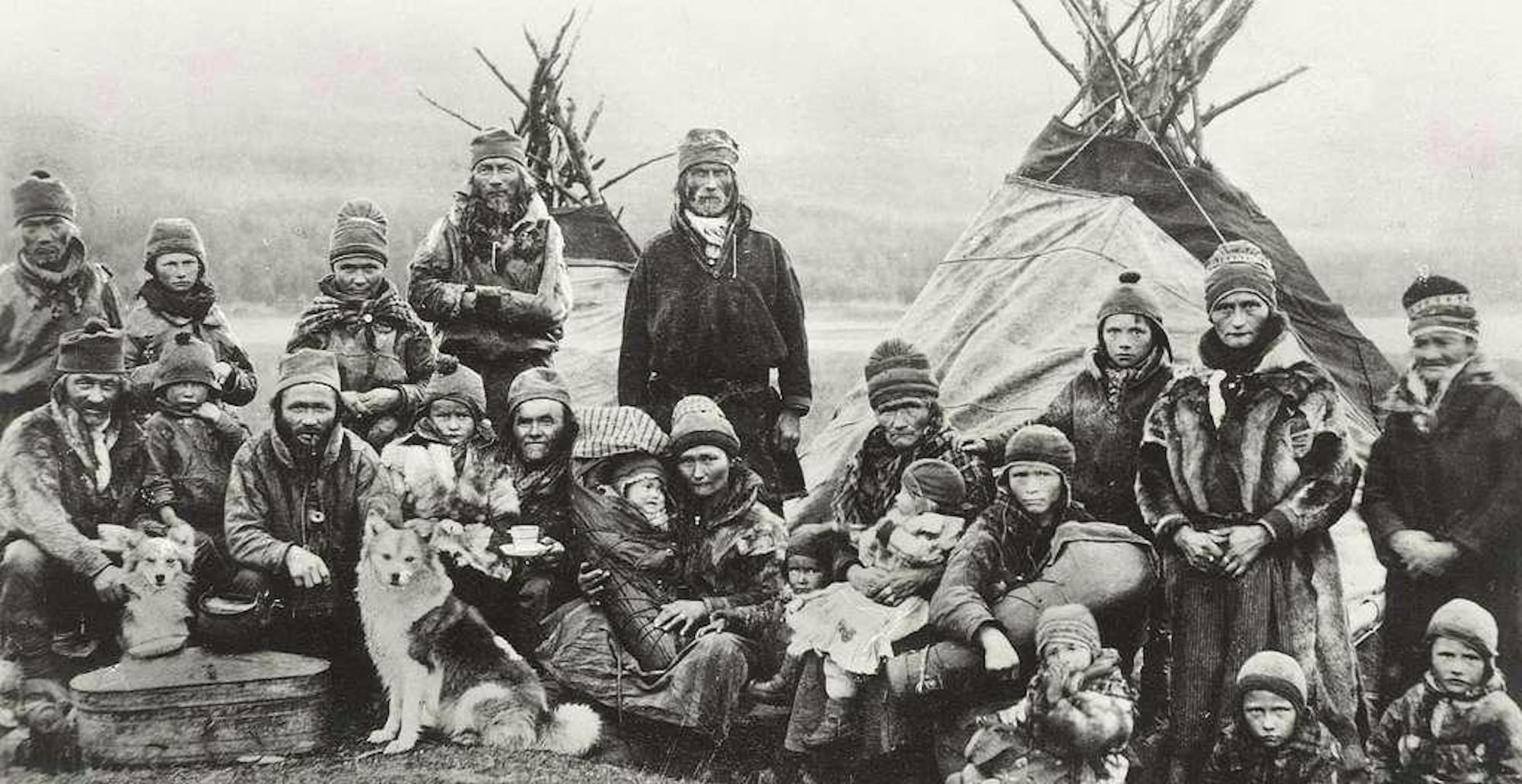 nordic-sami-people-lavvu-1900-1920-4fb887-1024.jpg