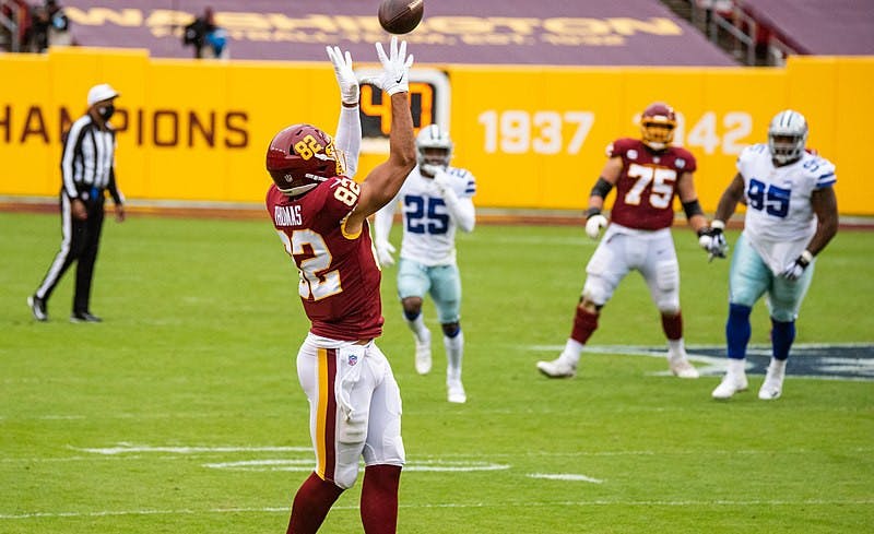 800px-Washington_Football_Team_vs._Dallas_Cowboys_ABJ2654