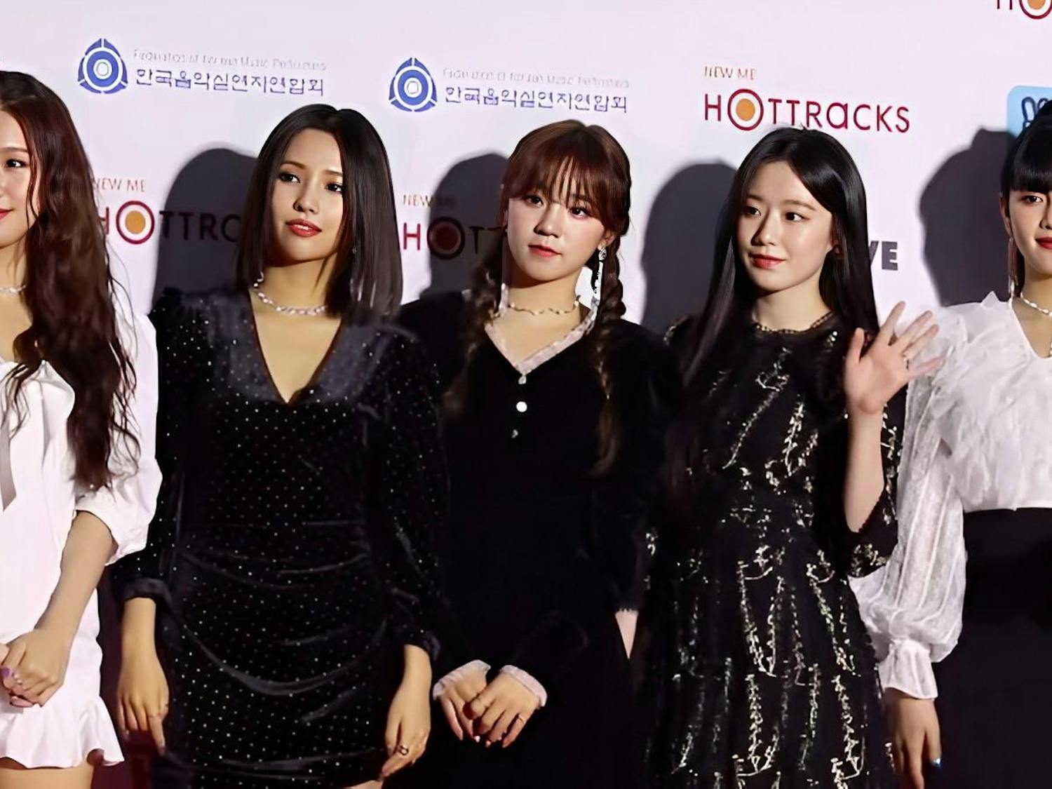 (G)I-DLE Picture.jpeg