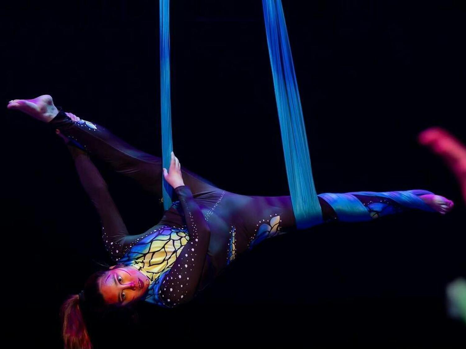 Tufts Circus Club_Red_Rainbow_0082_WEB_DO_NOT_PRINT.jpg