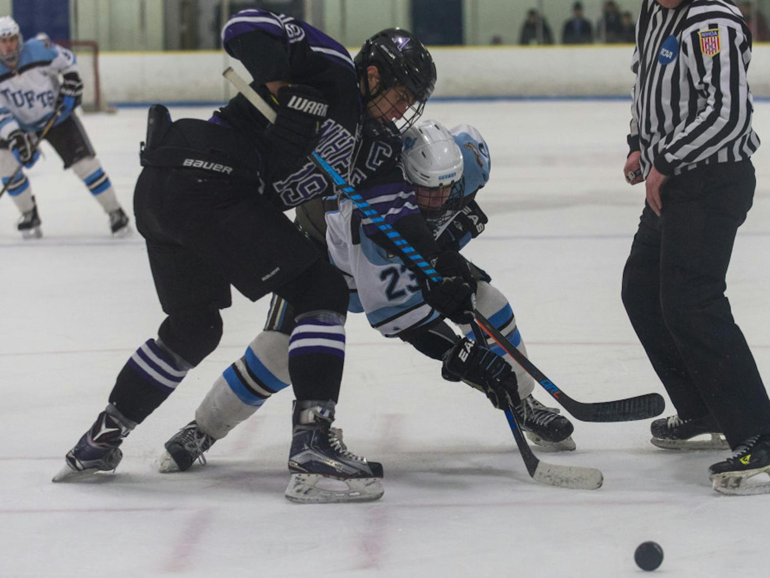2017-02-10-Tufts-Mens-Ice-Hockey-at-Amherst-005