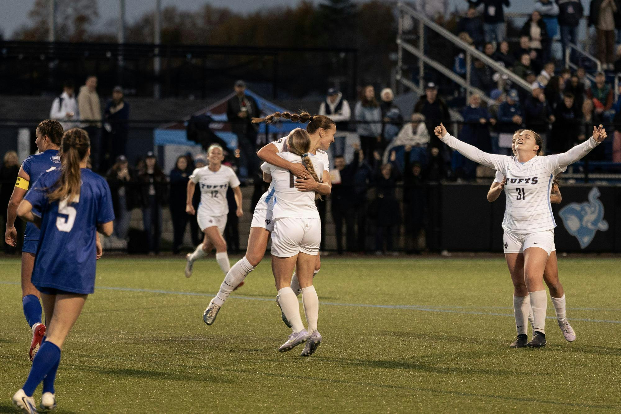 Women's NESCAC Semis 3.jpg