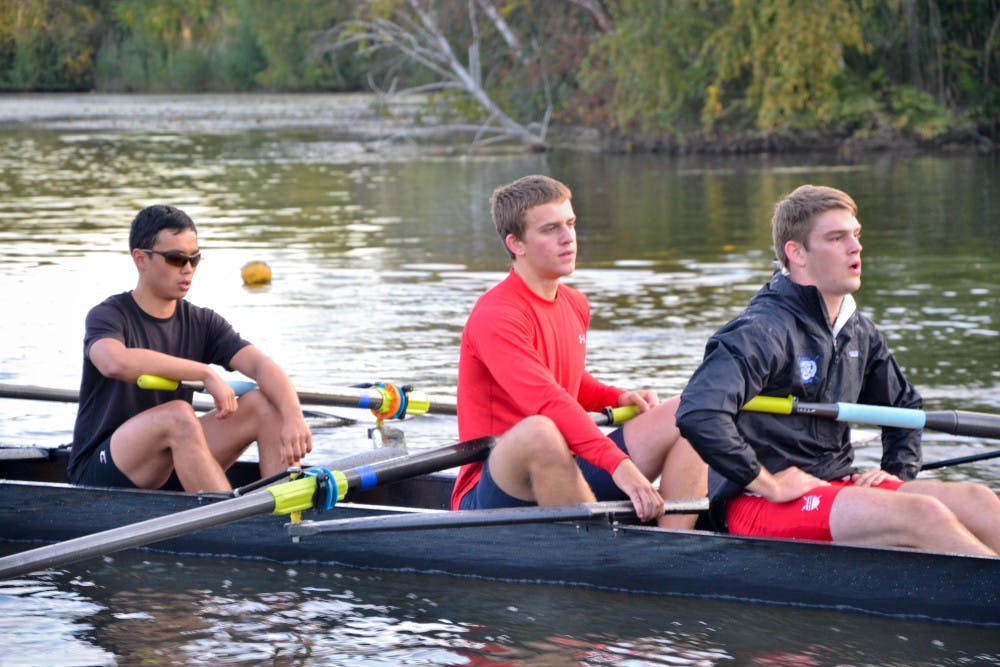 2014-10-09-Tufts_Mens_Varsity_Crew_Practice-8