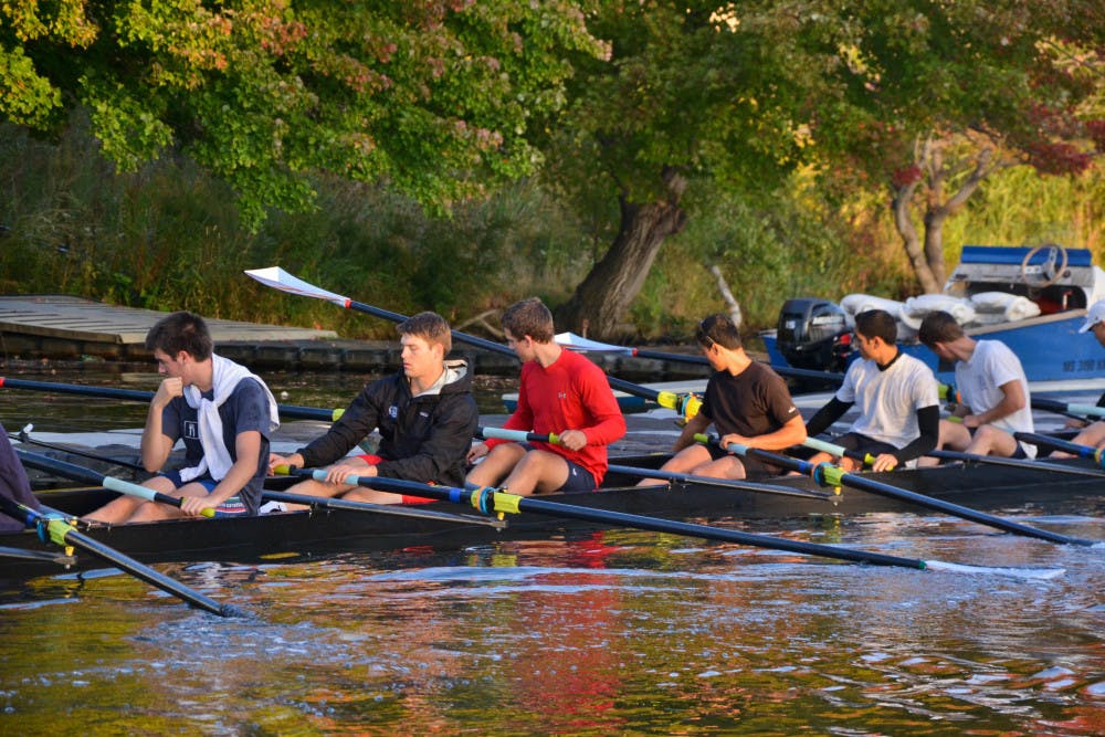 2014-10-09-Tufts_Mens_Varsity_Crew_Practice-17