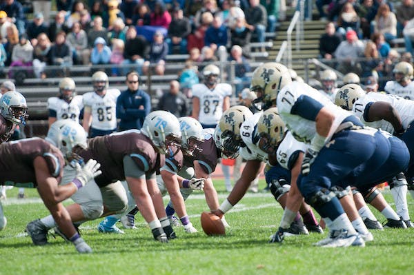 2015-10-17-Football-vs-Trinity-7645