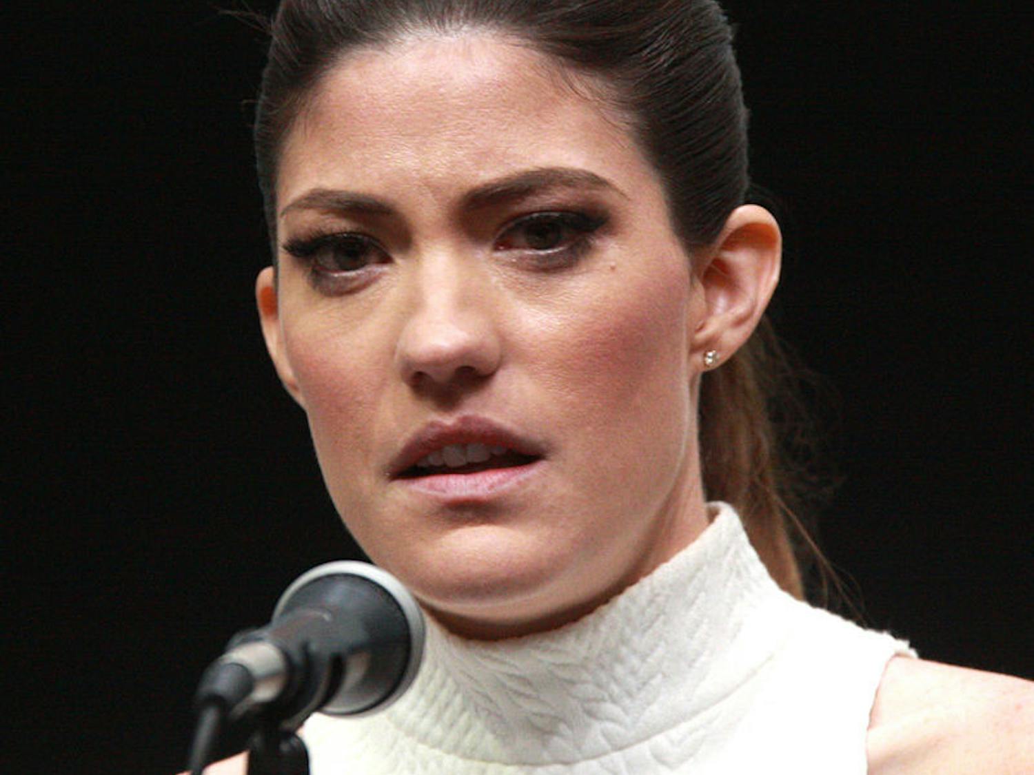 800px-Jennifer_Carpenter_by_Gage_Skidmore