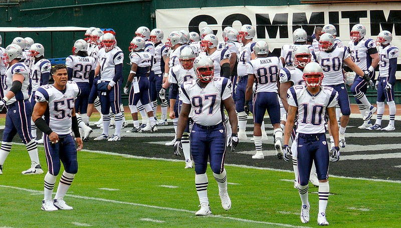 800px-2008_NE_Patriots_players