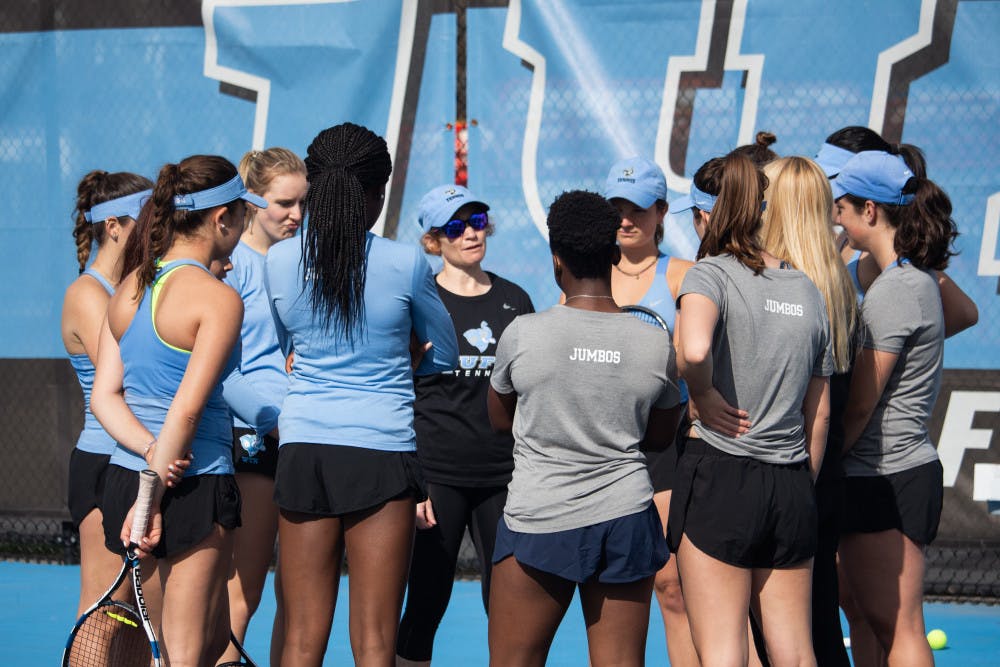 20180427_womens-tennis01