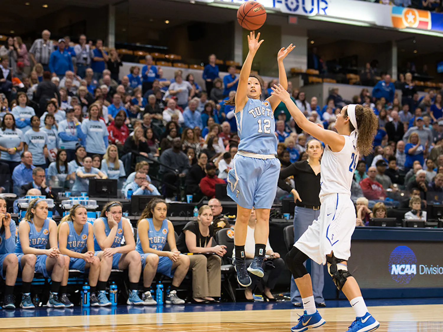2016-04-04-WBball-vs-Thomas-More-19420790-26536