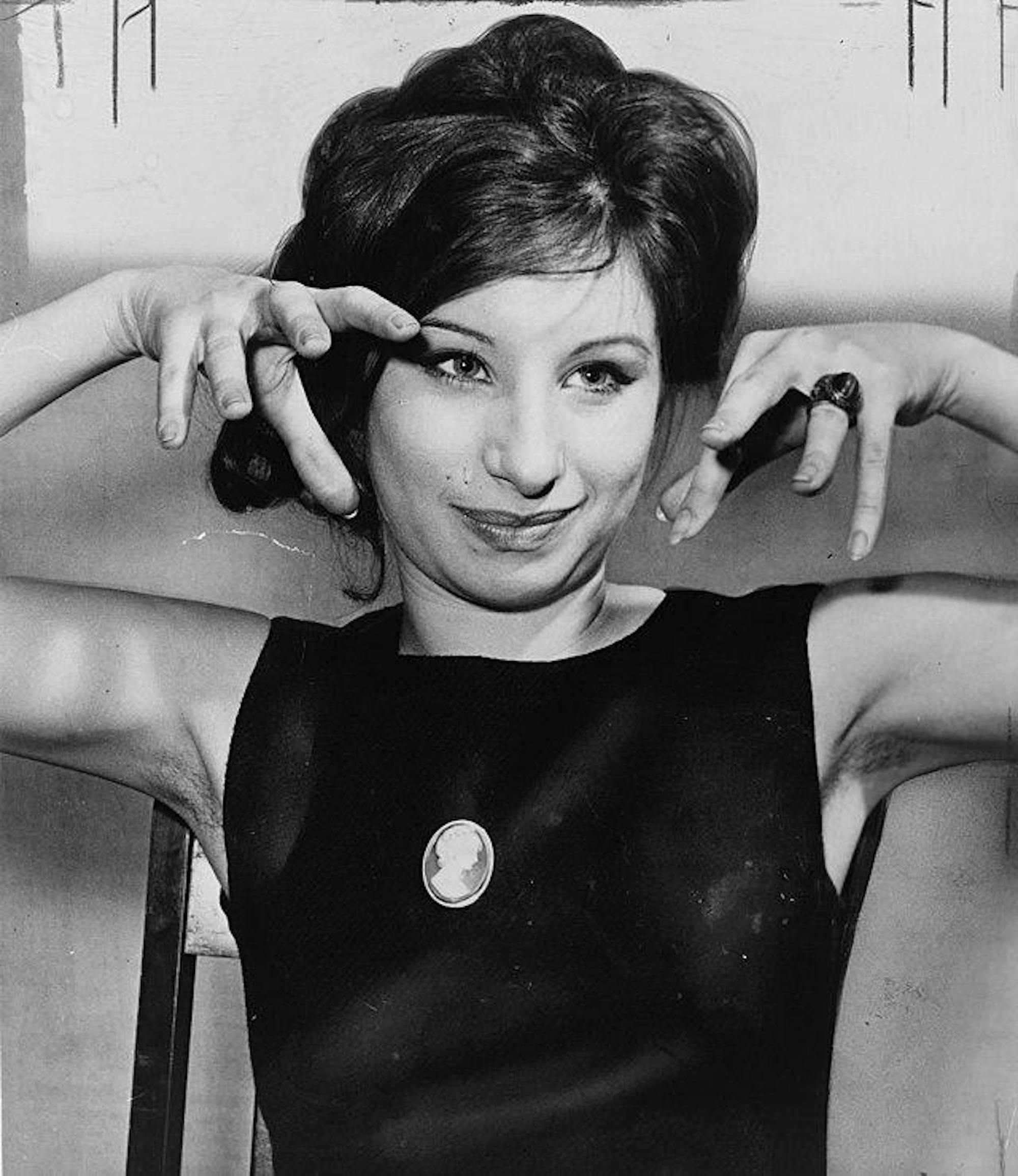 Barbra_Streisand_1962.jpeg