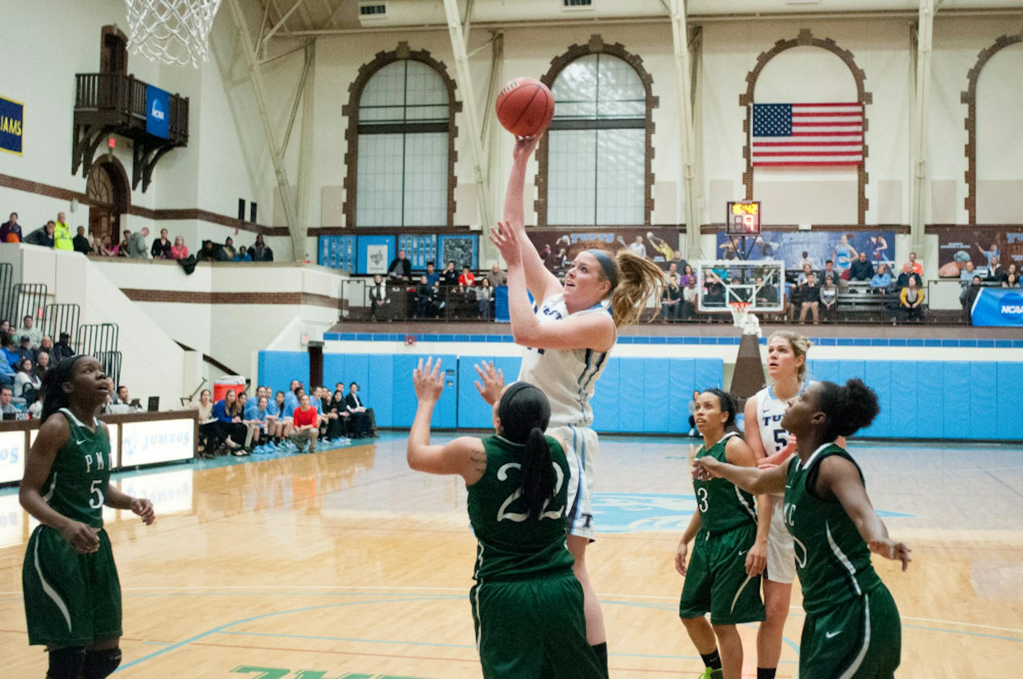 2015-03-06-WBB-vs-Pine-Manor-1492