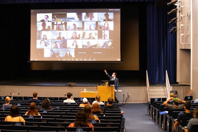 200908_firstday-eitan_hersh_inside
