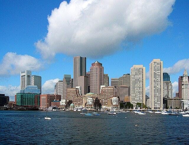 Boston_Financial_District_skyline.jpg