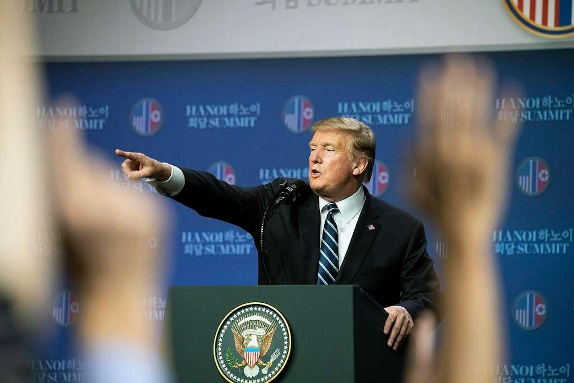 trump-pointing-at-the-press-ca5d38-1024.jpeg