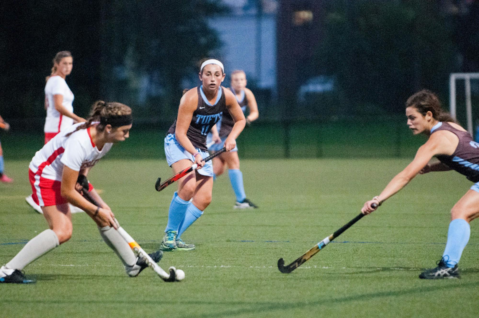 2014-09-16-Field-Hockey-v.-Wesleyan333
