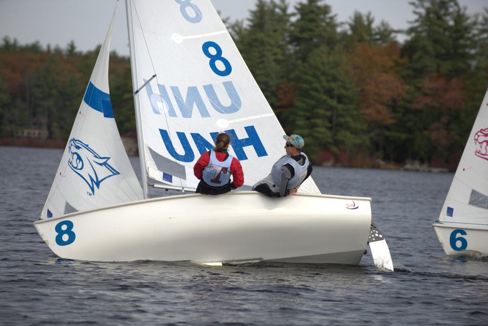 2013-Oct-26-Peak-Foliage-at-UNH