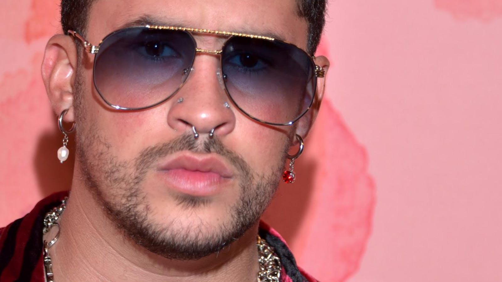 बैड बन्नी का सुपर बाउल हाफटाइम शो प्यूर्टो रिकान संस्कृति केंद्र मंच लाता है – द टफ्ट्स डेली