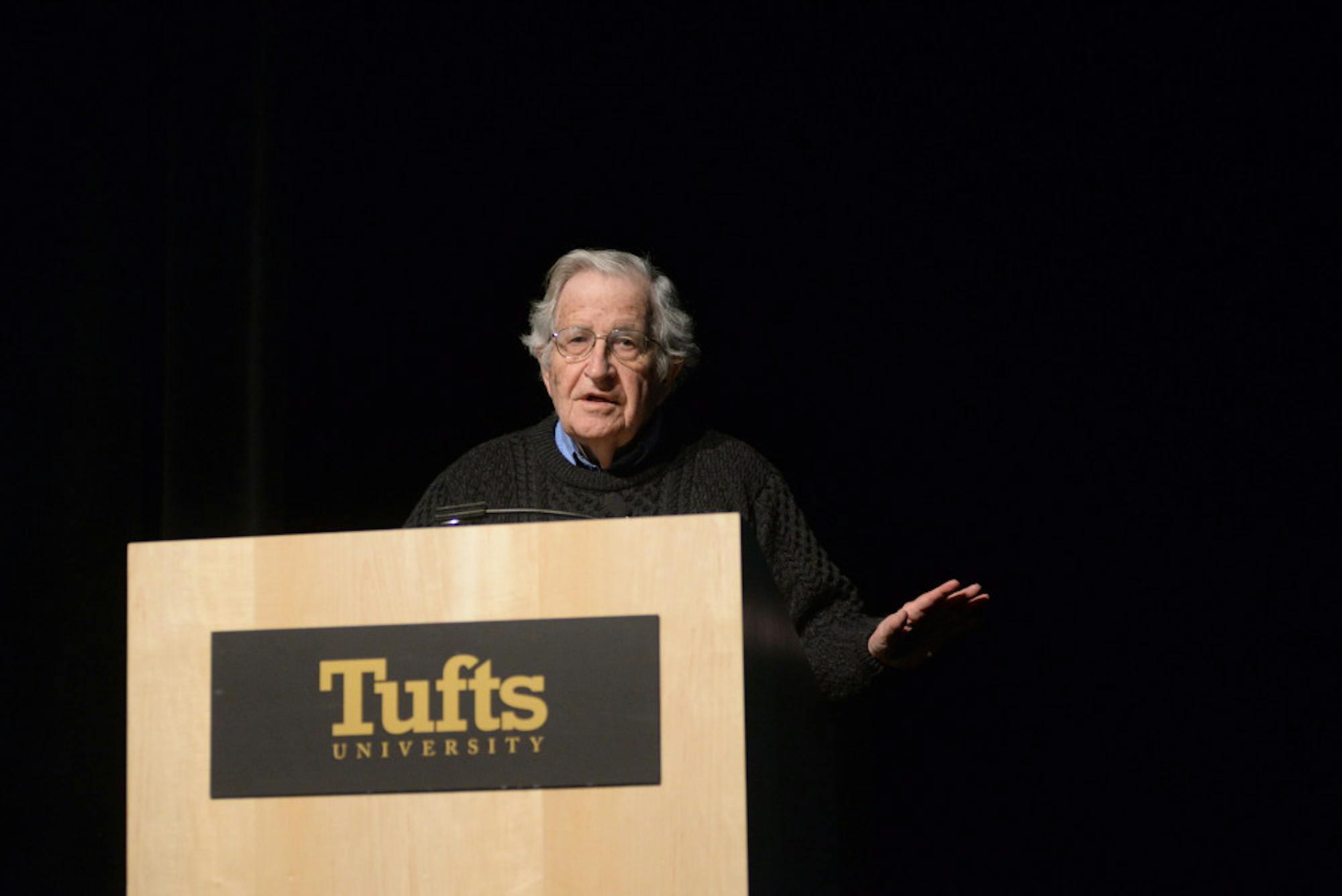 2016-01-28-Noam-Chomsky1619