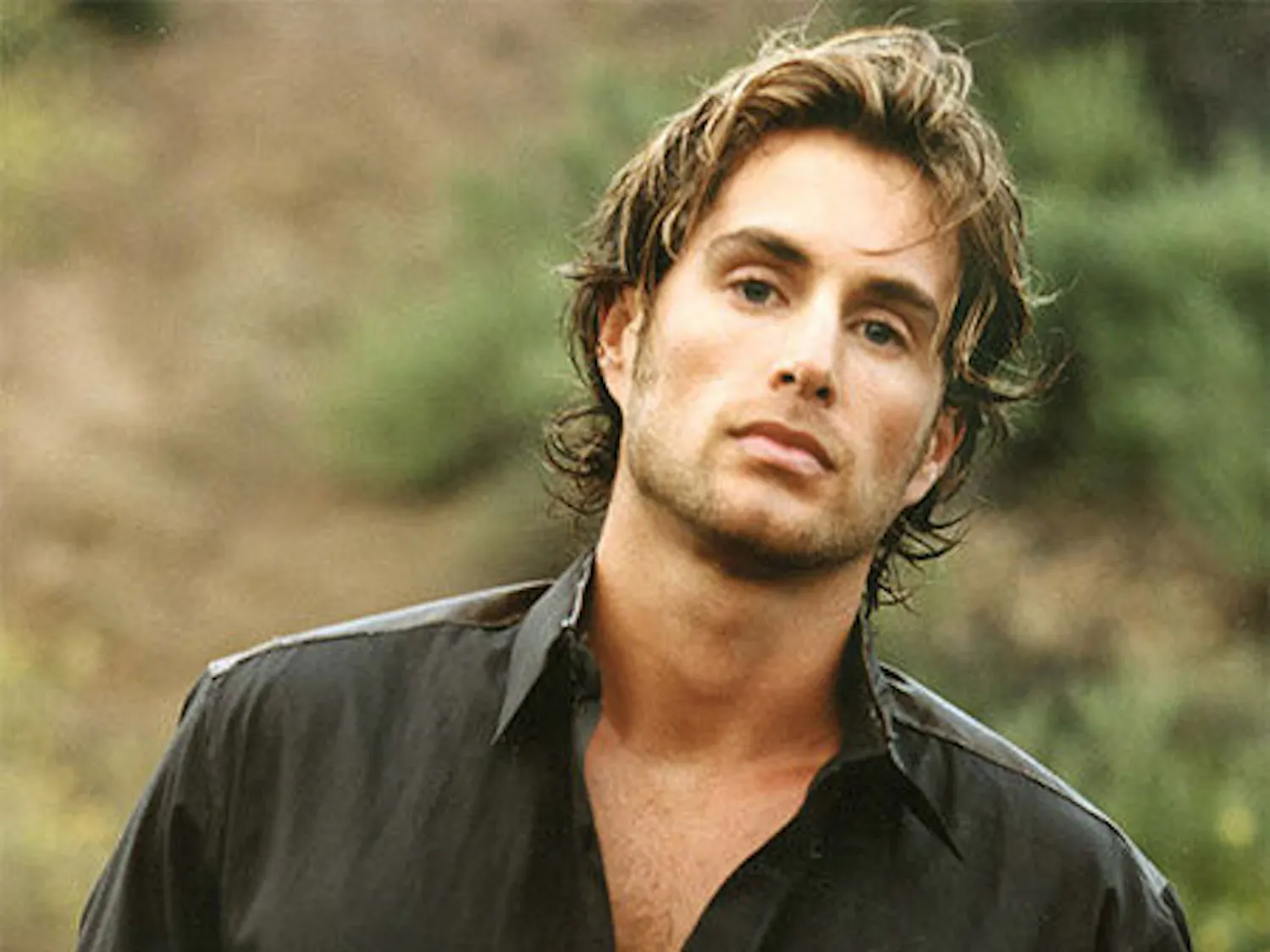 MV5BMTEwMDExNjA0NDJeQTJeQWpwZ15BbWU3MDYxMzkxMzE@._V1_