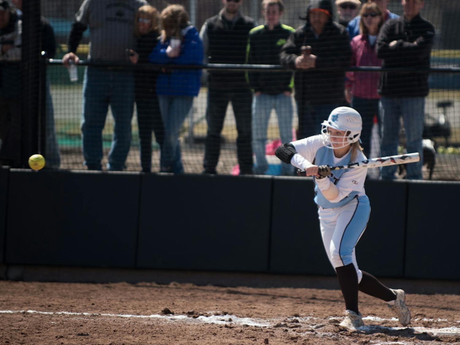 2015-04-11-Softball-vs.-Bowdoin-8