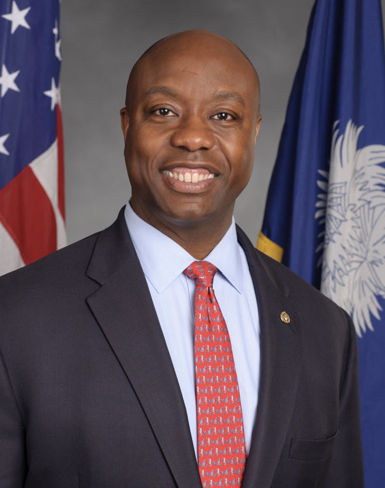 Tim_Scott_official_portrait_113th_Congress-2
